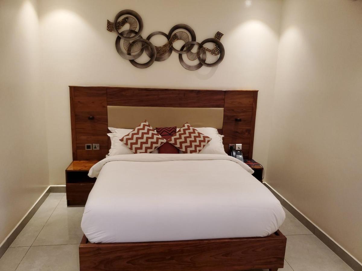 Millennium Terrace Hotel 坎帕拉 外观 照片
