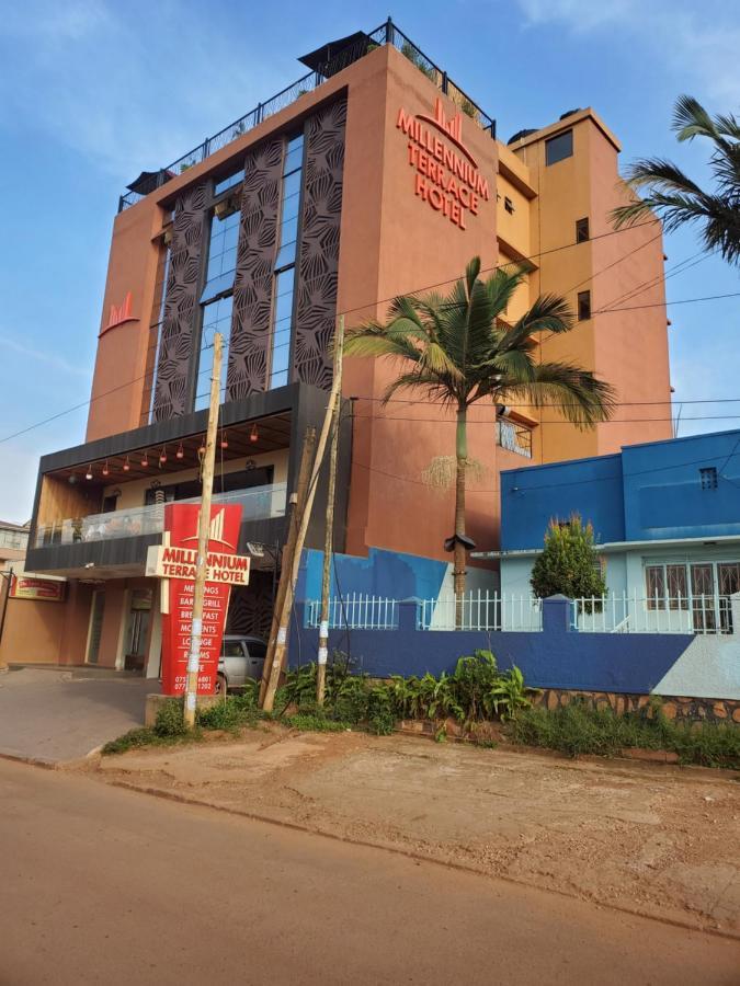 Millennium Terrace Hotel 坎帕拉 外观 照片