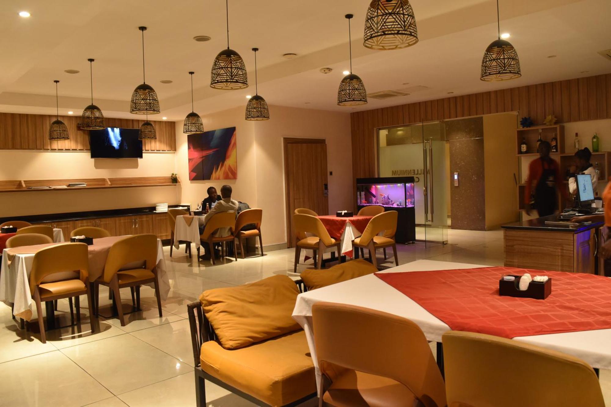 Millennium Terrace Hotel 坎帕拉 外观 照片
